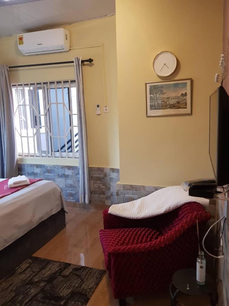 Nana Adu Guest House Koforidua Экстерьер фото