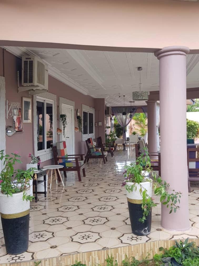 Nana Adu Guest House Koforidua Экстерьер фото